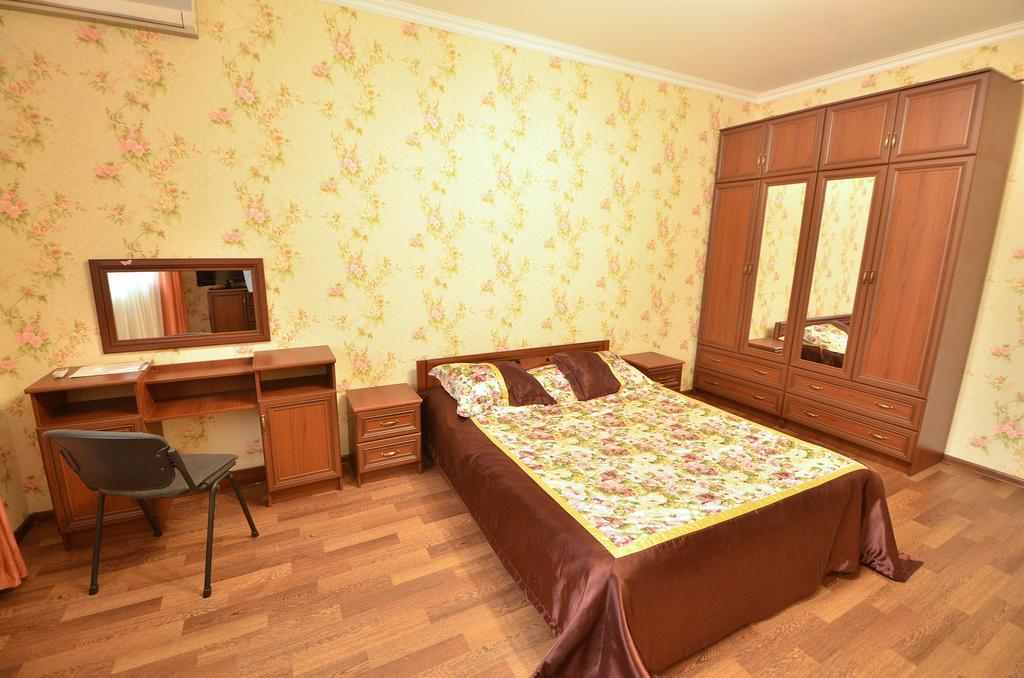 Apartment Luxury On Sobornaya Street *